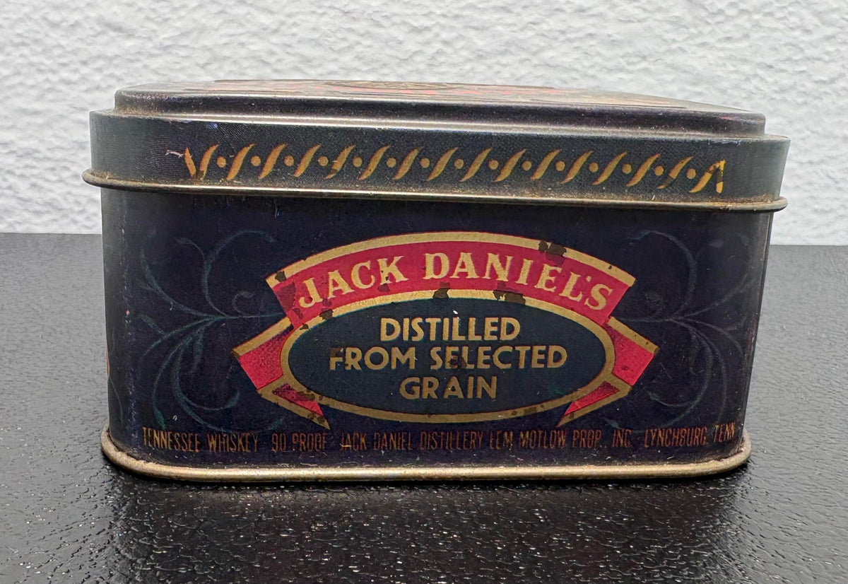 ( shf V ) Tin Box with Vintage / Antique Whiskey Jack Daniel's