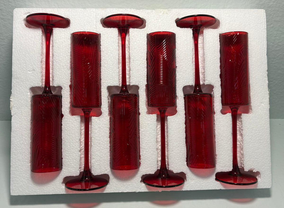 ( shf 31 ) Set of 6 red glass champagne flutes for weddings and parties
