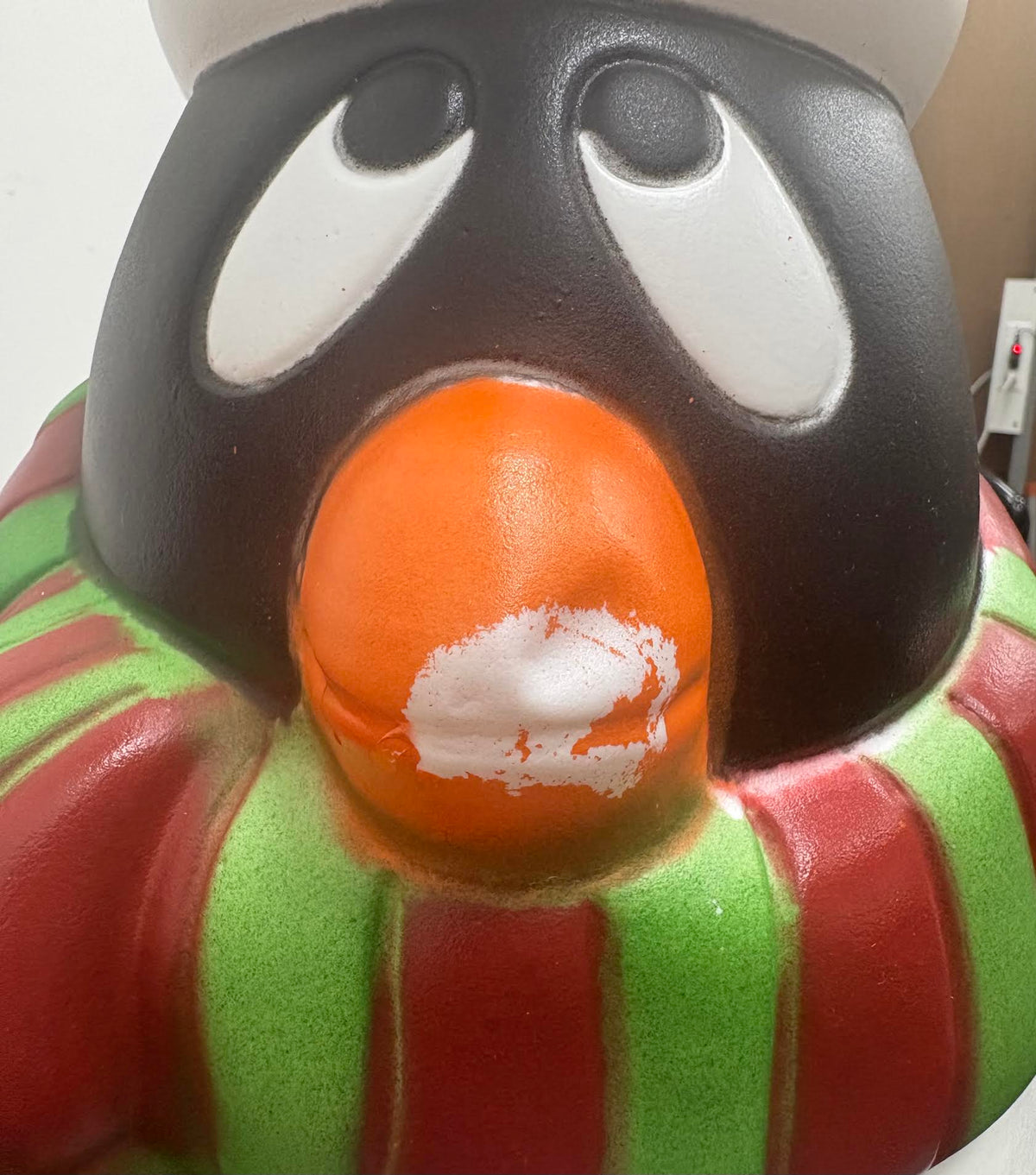 ( shf 34 ) Blow Mold Chilly Willy Penguin Light Up