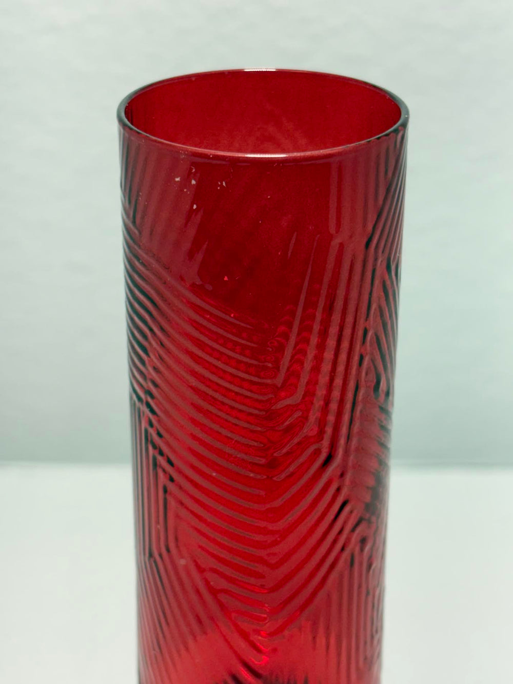( shf 31 ) Set of 6 red glass champagne flutes for weddings and parties