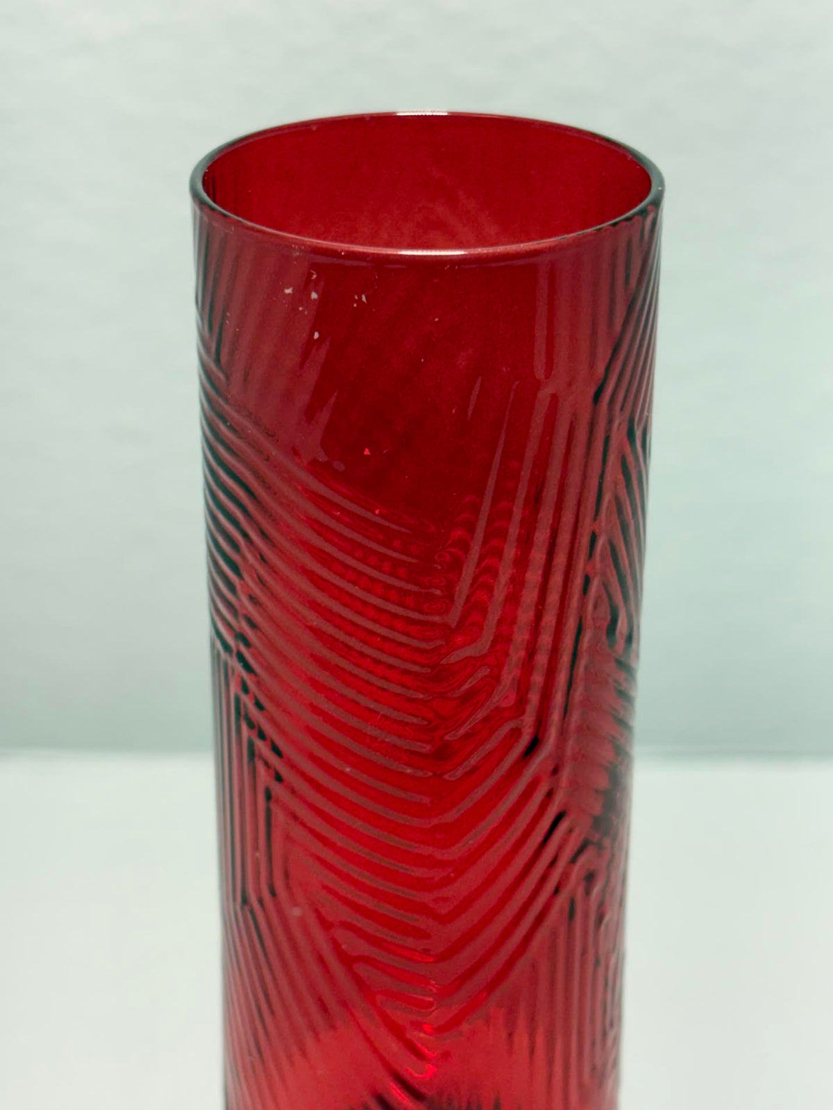 ( shf 31 ) Set of 6 red glass champagne flutes for weddings and parties
