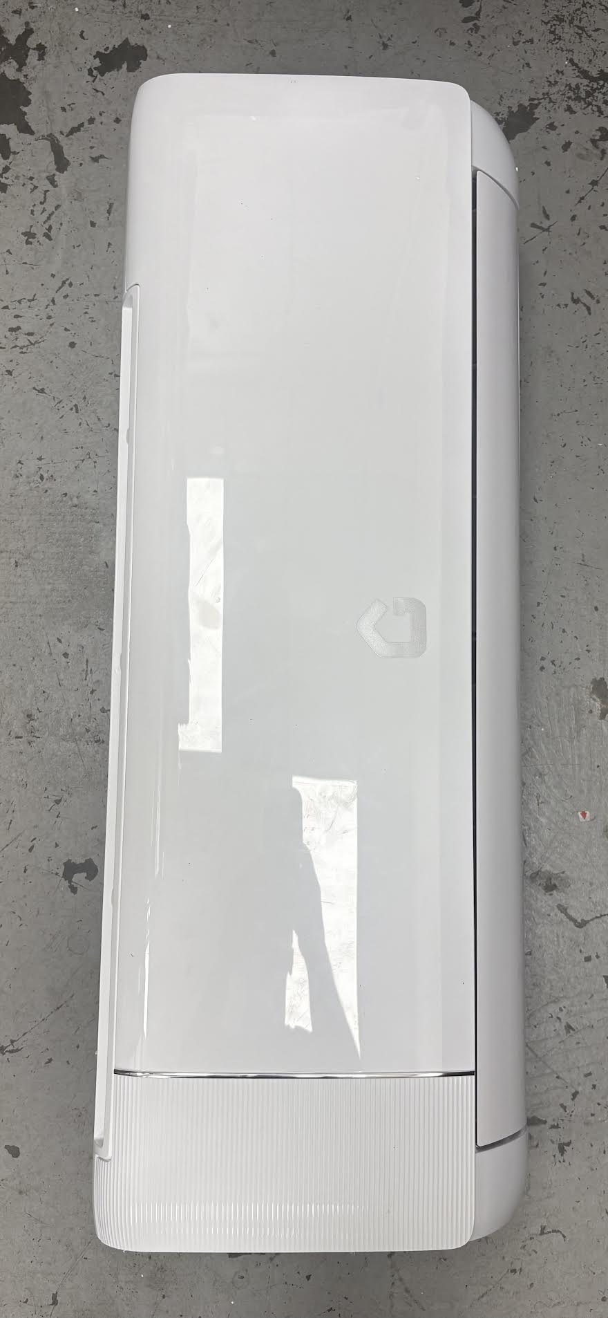 ( shf 32 ) Mini-split air conditioner. Indoor