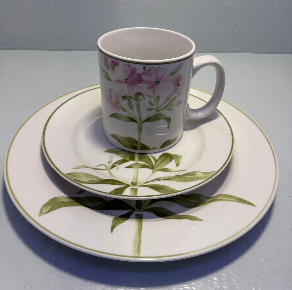 ( Shf 06 ) Folkcraft pink Flowers stoneware Dinnere plates 16 pices