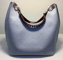 ( shf 19 ) Women's LV handbag