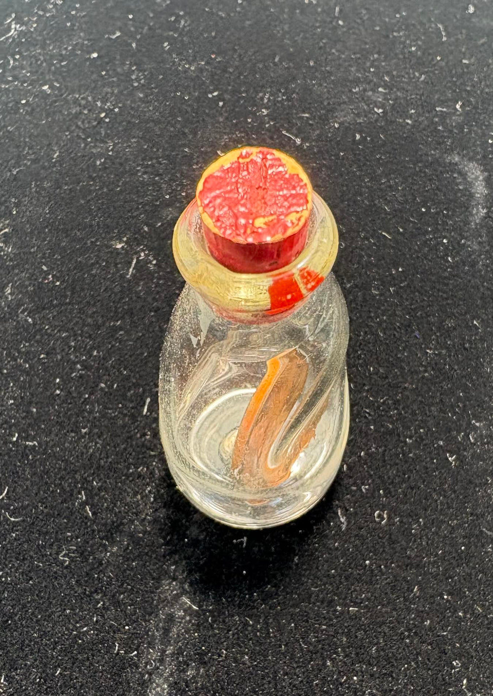 ( shf 32 ) VINTAGE Auth HAND BLOWN GLASS