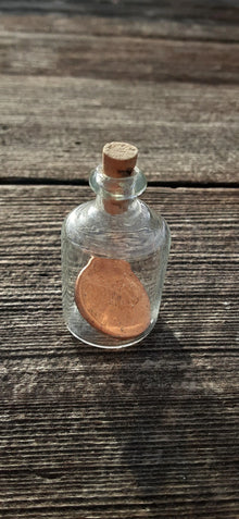 ( shf 32 ) glass bottle miniature